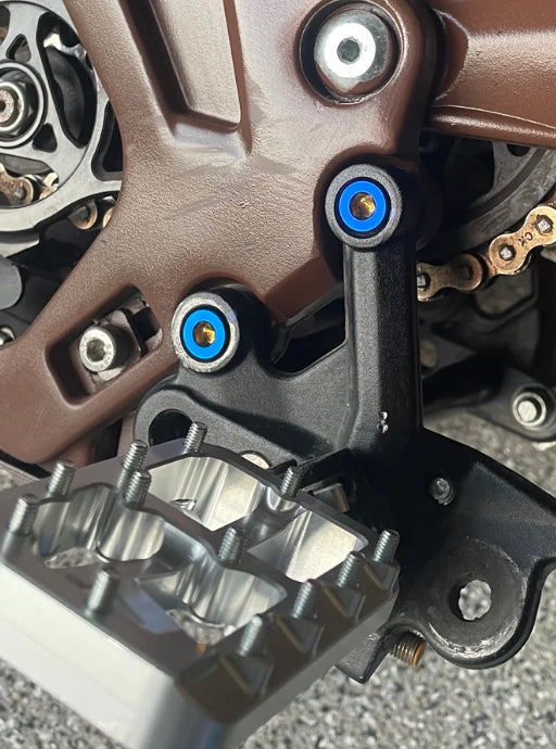 Surron Lbx/Lbs Peg Mount Titanium (PRE ORDERS)